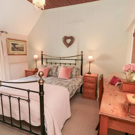 Chapel Semesterbostad *